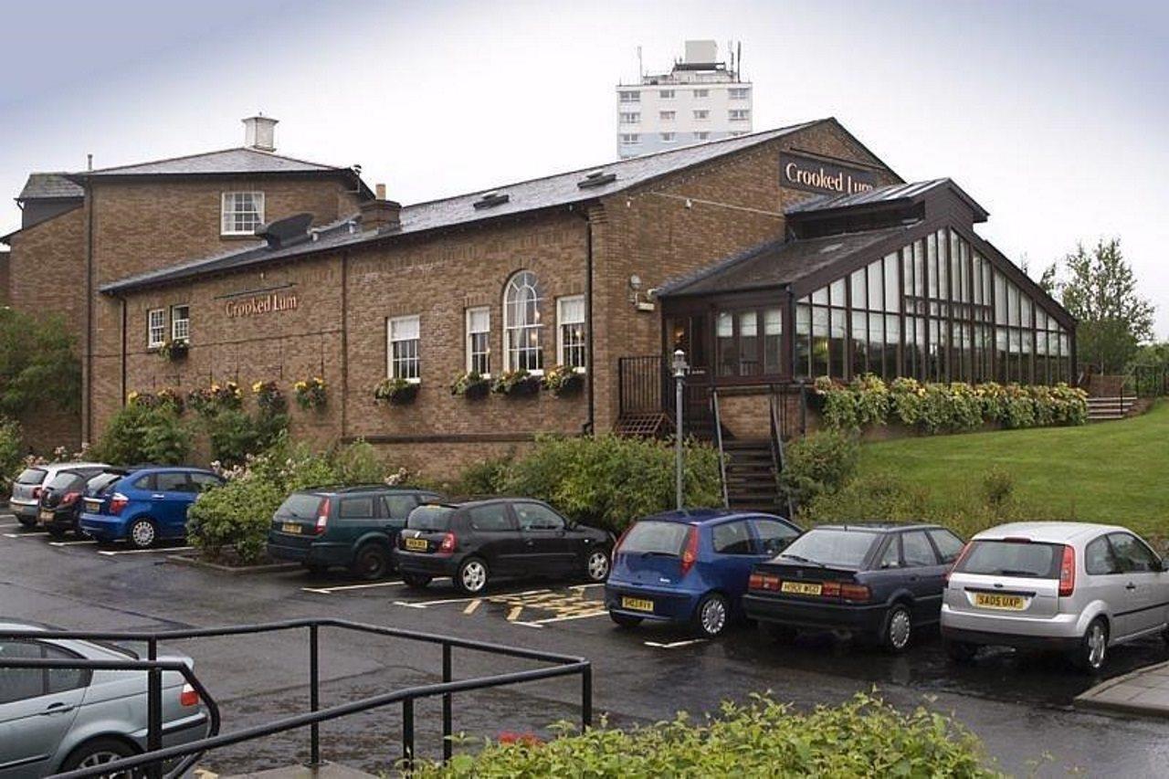 Premier Inn Glasgow East Kilbride Central Экстерьер фото